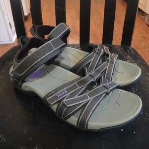 Teva Tirra Sandals Size 9